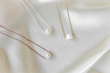 Load image into Gallery viewer, Solo single pearl necklace