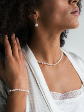 Load image into Gallery viewer, Infinity ~ freshwater pearl earrings