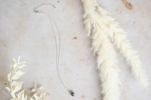 Load image into Gallery viewer, Black pearl necklace, grey pearl necklace