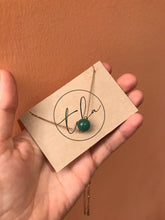 Load image into Gallery viewer, Solo green Jade necklace