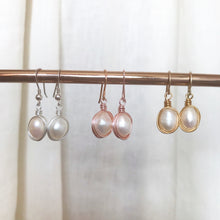 Load image into Gallery viewer, Infinity ~ freshwater pearl earrings