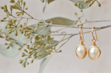 Load image into Gallery viewer, Infinity ~ freshwater pearl earrings