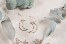 Load image into Gallery viewer, Gold Artemis Moon Earrings