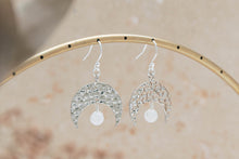 Load image into Gallery viewer, Diana hammered silver moonstone earrings
