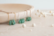 Load image into Gallery viewer, Nugget green Jade necklace