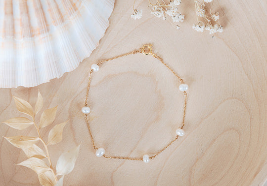 Pearl 'Daisy chain' bracelet