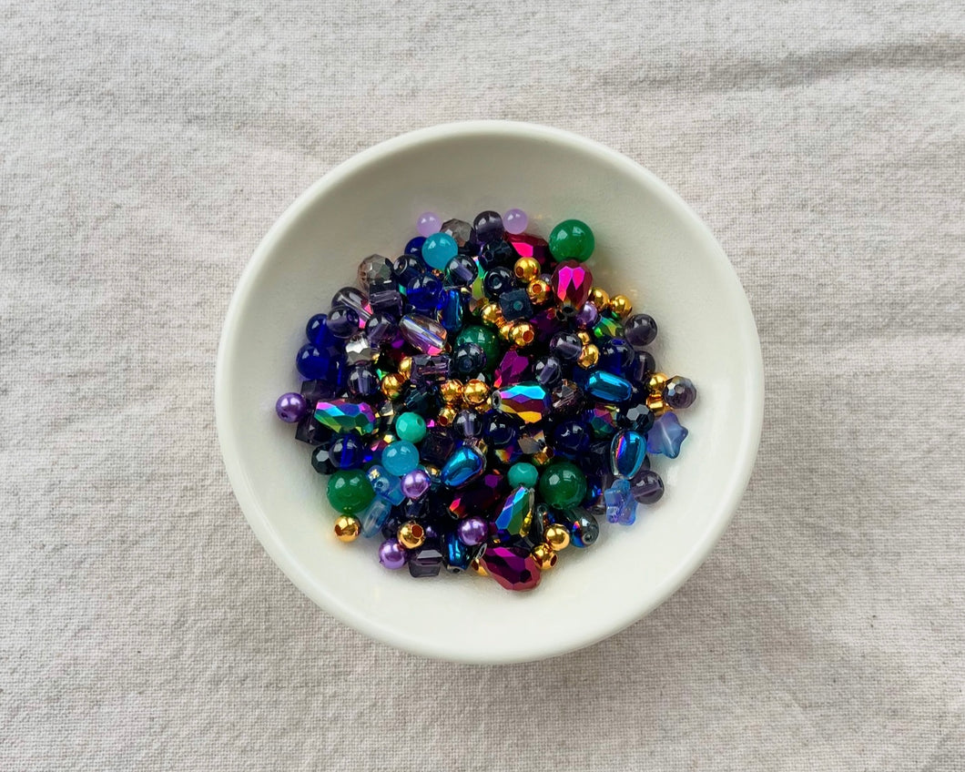 Jewellery making kit ~ Earrings, Necklaces & Bracelets