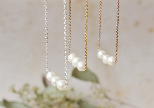 Trio necklace in freshwater pearl