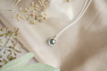 Load image into Gallery viewer, Blue grey pearl necklace
