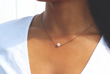 Load image into Gallery viewer, Solo dainty moonstone necklace
