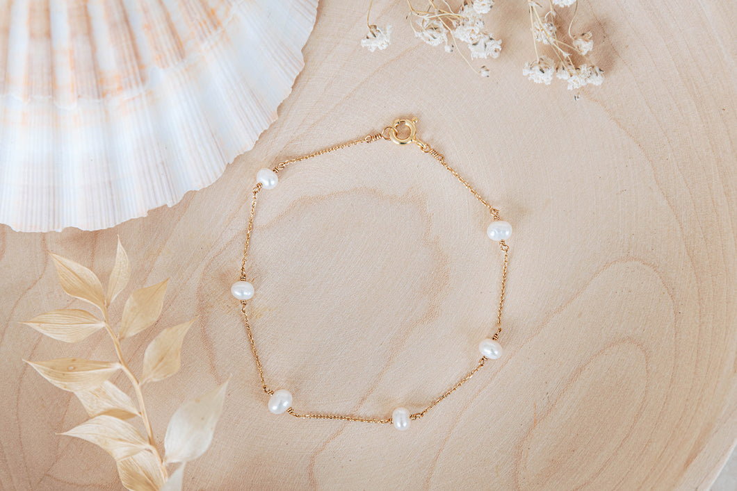 Pearl 'Daisy chain' bracelet